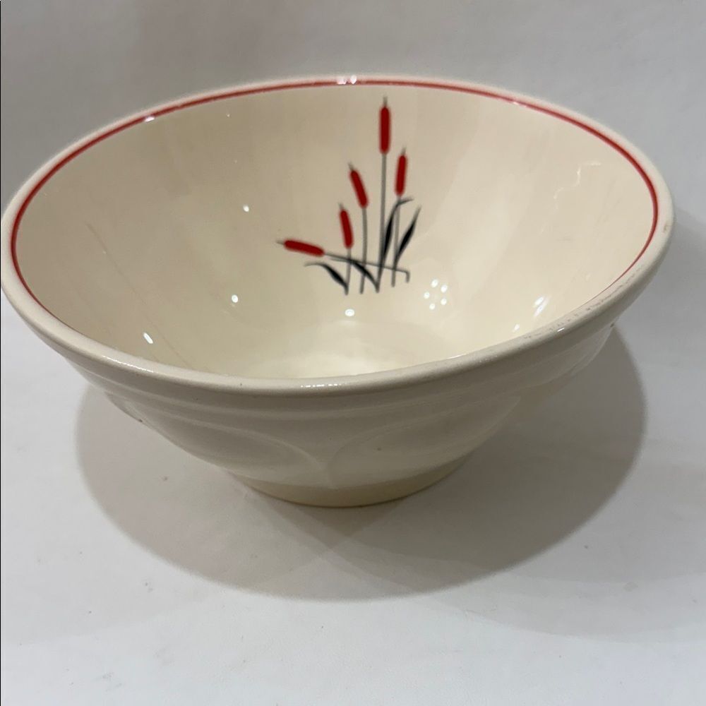 Universal Potteries Artisan Cream Red Floral Serveware Bowl Oven Proof Vintage